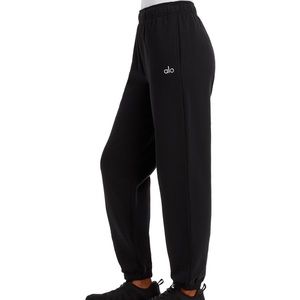 Brand new alo accolade sweatpants